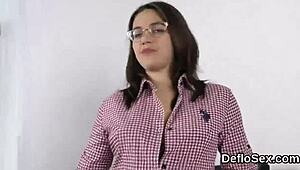 sweet virgin cutie strokes tight slit to explosive climax bliss