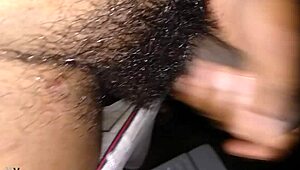 इंडियन स्टड ने बाथरूम में मोटा काला लंड हिलाते हुए जोरदार पेशाब किया ऑर्गेज्म