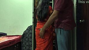 मेड क्लीनिंग क्लोज़ेट में मालिक घुसा और चूत अच्छे से भर दी