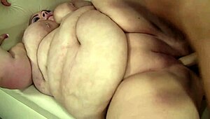 cheryl lee's massive bbw tits bounce as she begs for thick cock pounding