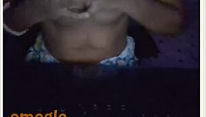 🔥 tetona teen shows off her huge boobs on webcam 😍