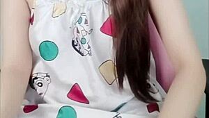 น้องนินิวสาวไทยขี้เงี่ยนชอบเล่นหีตัวเอง ninew squirts toys!