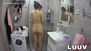 luuv webcam couple steams up homemade shower exhibition