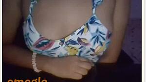 🔥 tetona teen shows off her huge boobs on webcam 😍