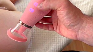 Chupadora hambrienta... se traga todo tu orgasmo ahh!