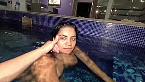 ela deu o cuzinho o dia todo e a noite fomos para o motel curtir e gozar com anal finger e orgasmo