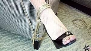 Oh god, Canadian Orabella squirts hard riding vibrator in lingerie!