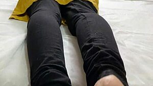 सौतेली मां इतना जोर से क्यों चोद रही तू तेरी चूत मेरा लंड गहरा ले रही हिंदी कराह