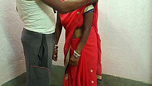 इंडियन सौतेली बहन बॉयफ्रेंड से चुपके मोटे लंड की टाइट चुदाई के लिए भागी