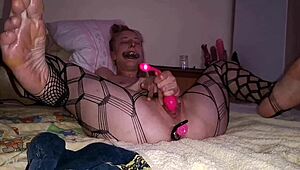 slutty girlfriend fingers pussy for stranger