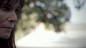 Step mom syren de mer licks teen gf nikki sweet pussy in family home movie threesome