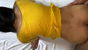 सौतेली मां इतना जोर से क्यों चोद रही तू तेरी चूत मेरा लंड गहरा ले रही हिंदी कराह