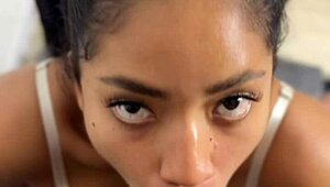 सौतेली बहन स्टेपब्रो के मॉन्स्टर लंड की डिमांड कर रफ चुदाई मांग रही