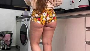 hottie kicks off morning routine with stretches coffee and glow-up vibes