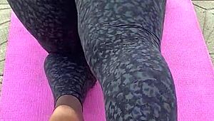 Ebony Milf Flashes Gaping Wet Pussy in Morning Workout