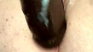 playing with my juicy pussy lips before work 😏💦