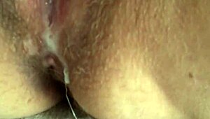 wanna see me tease my clit with this flashlight again?