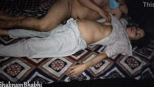 रोमांटिक भारतीय बीवी रanch शादी की रात हार्डकोर चुदाई चाहती है?