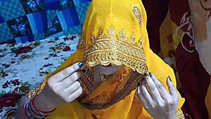 इंडियन ब्राइड पति को डर्टी बेडरूम क्रीमपाई बातों से तड़पाती