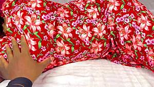 सौतेली बहन चुपके से घूमकर मेरे गर्म कम की हर बूंद गटकने को तड़पती