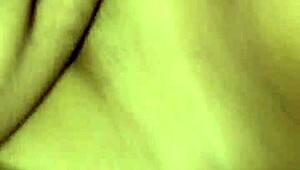 cojiendo a mi hermana con verga gruesa y dura!