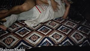 रोमांटिक भारतीय बीवी रanch शादी की रात हार्डकोर चुदाई चाहती है?