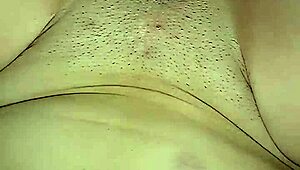 vecina infiel gime sin parar mientras la cojo duro en su pussy y ass... que rico