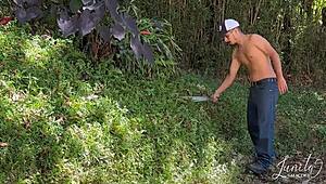 wanna see me fuck the gardener deep till he creampies my juicy latina ass