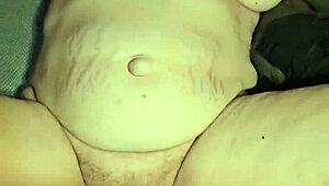 i'm dying to lick her milf pussy and taste that juice!