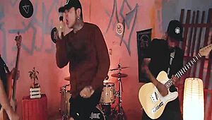 whoa daddy's huge cock unleashes on mommy's tight holes with uncle father-in-law black family frenzy?