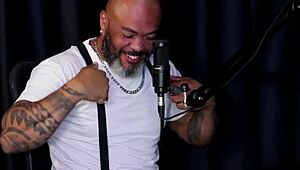 dad saw her nude vid now she takes brutal pussy pounding publicly