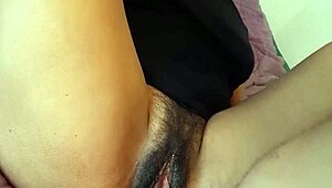 morena sumisa spreads legs wide for thick cock in hairy pussy 😩🍑💦
