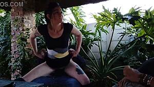 whoa 😲 what the hell just went down with that fat muscular babe fingering her sexy tattooed body?? 🤯