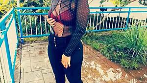 amateur latina big ass rides stranger cowgirl hard outdoors for quick cash sex