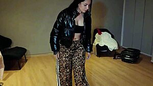 damn these horny maids are riding clients hard with juicy asses and deepthroats 😈🍑💦