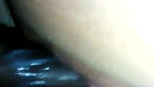 whoa this fat mommy's huge ass bounces wild on monster black cock 🍑🍆💦