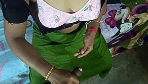 दिल धड़कता है मोटी देसी स्टीपमॉम को डर्टी हिंदी में चोदते हुए