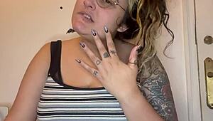 My kitten nails daddy behind the scenes with big natural tits and curvy body