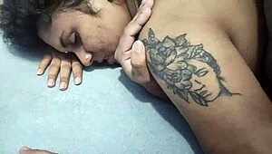 घर पर बड़ी लंड वाली गृहिणी के साथ पहली गांड चुदाई शाम!