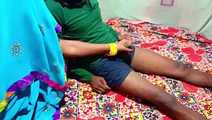 इंडियन हाउसवाइफ हार्डकोर होटल चुदाई हिडन कैम पर कैद!