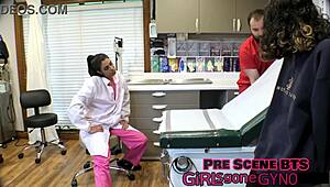 aria nicole's perverted podiatrist feet fetish gets wild 😈👣💦