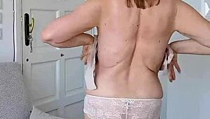 wanna see this busty granny's pussy get total satisfaction?