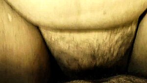 देसी मिल्फ चिक्की भाभी चूचे मसाज करवाकर जोरदार पेली