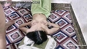 indian stepsis catches porn on phone 😩 stepbro fucks her skinny pussy deep creampie hindi audio