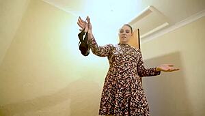 whoa big butt stepsis catches me busting on her panties now what bro...