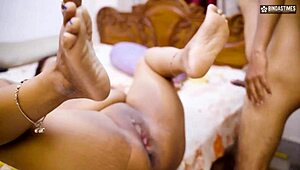 step bro pounds curvy chubby bigboobs older step sis with hindi audio